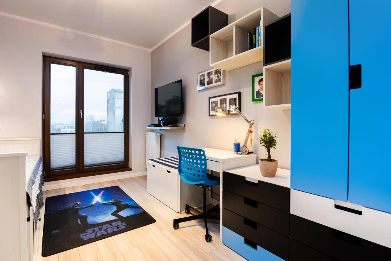 Elegant Business Accommodation With Parking - By Upstairs 克拉科夫 外观 照片